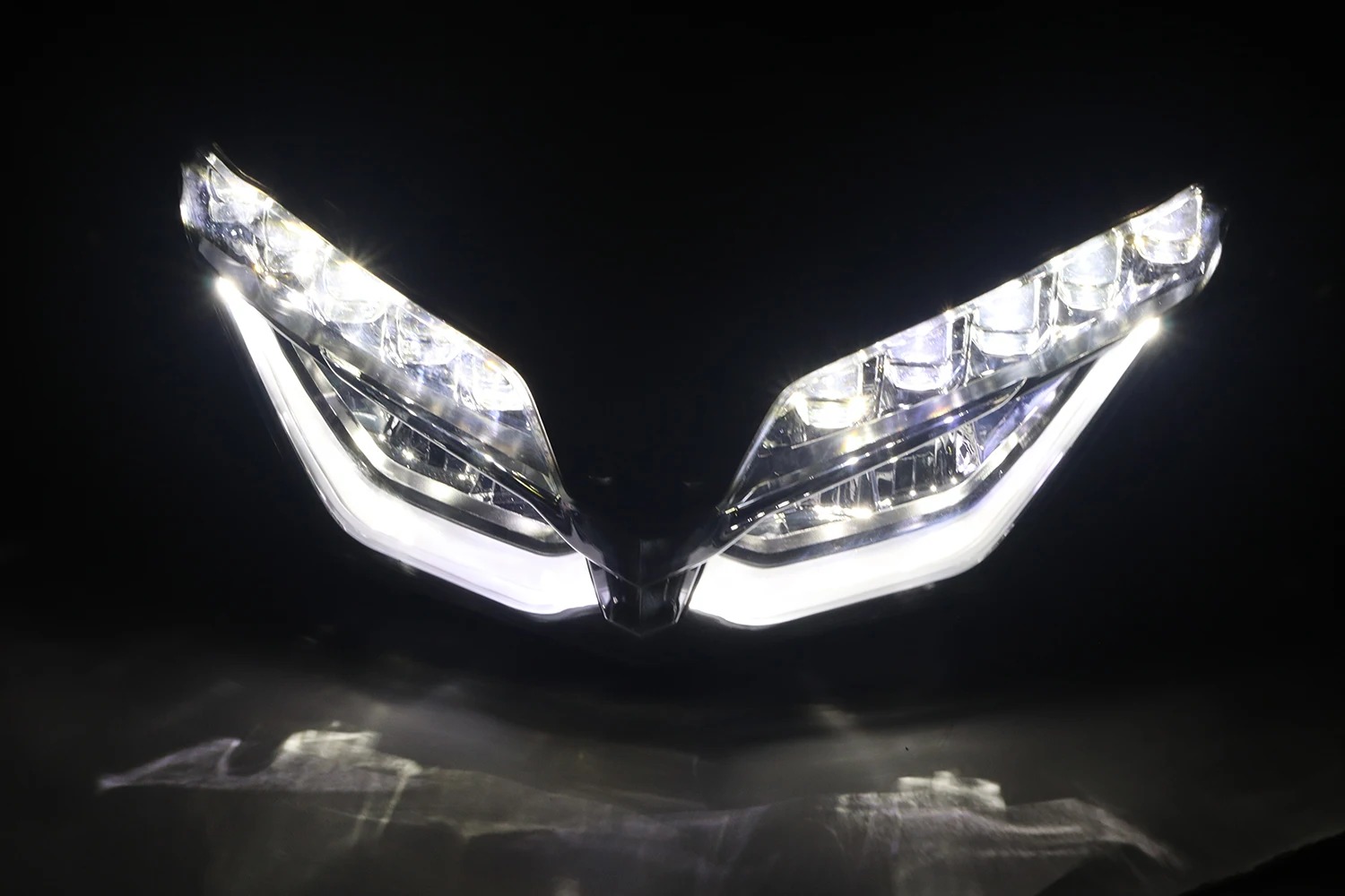 China Factory Motorcycle Lighting System for  2018-2022 GoldWing Tour Dual Clutch Transmission